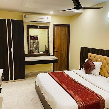Hotel Augusto Varanasi Luaran gambar